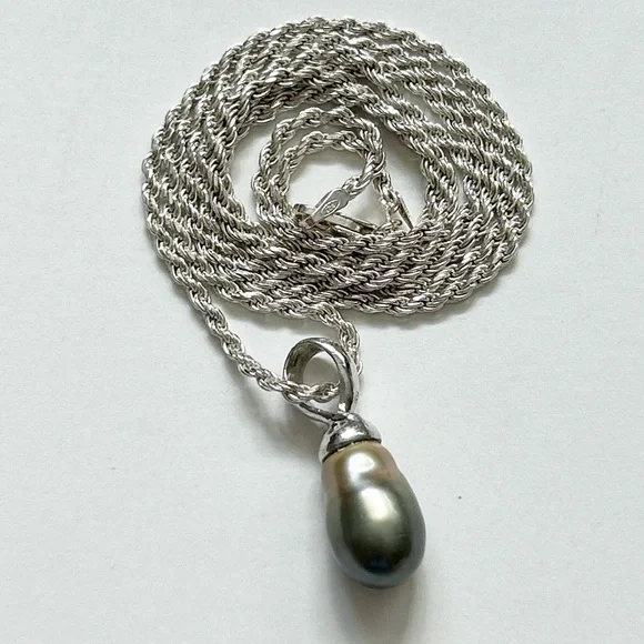 Platinum Gray Baroque Pearl Sterling Silver Necklace - Picture 3 of 9